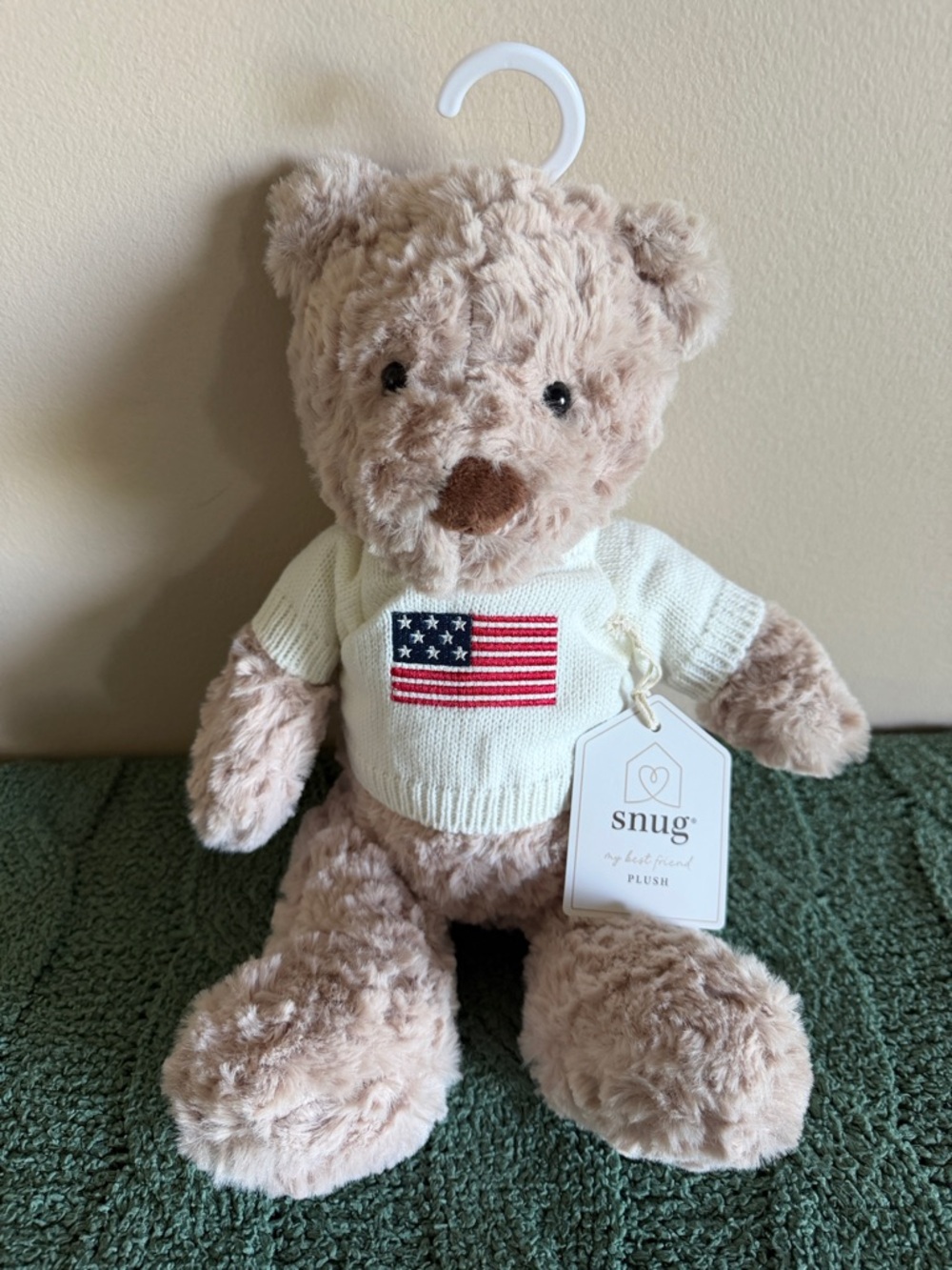 Snug Plush Beige Teddy Bear 🧸 American Flag 🇺🇸 Sweater Americana NEW!